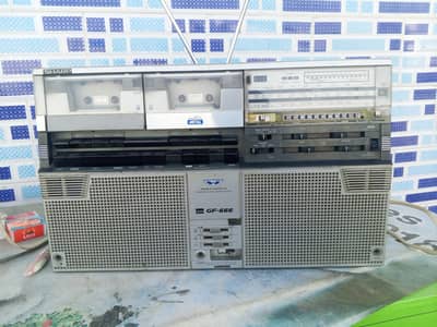 Radio taperecorder sharp 4 bands
