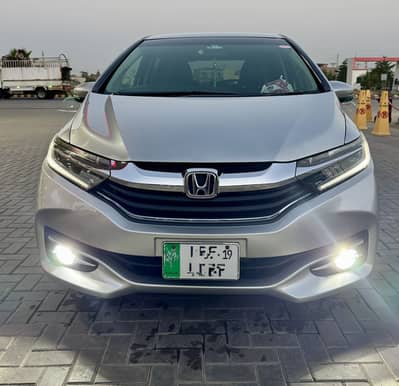 Honda Fit Shuttle Hybrid 4 Grade