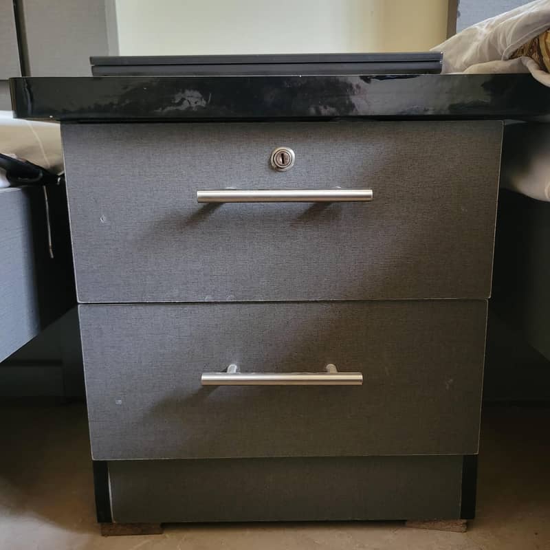 Single Beds | Wardrobes | Side-table 3