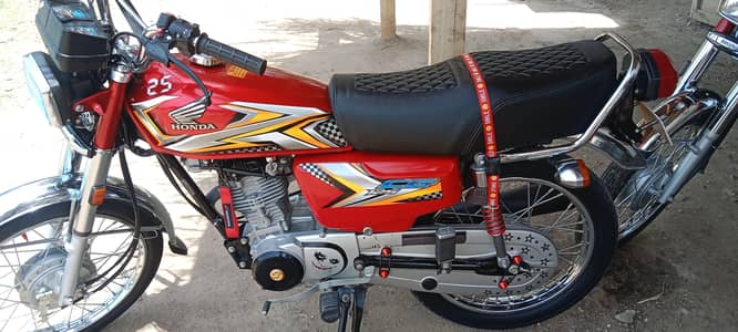 CG 125 model 2025 Honda new condition