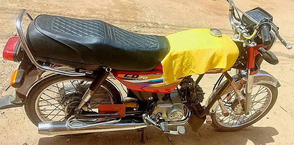 Honda CD 70 3