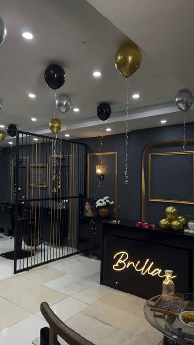 Female Salon staff Required