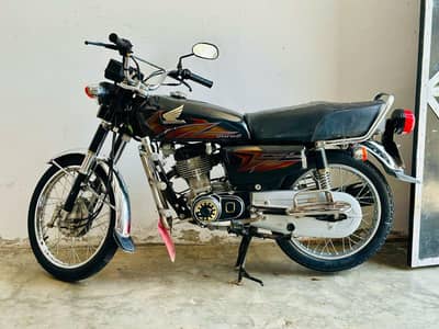 Honda 125 for sale in very good condition