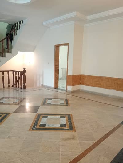 A Beautiful Upper Portion For Rent