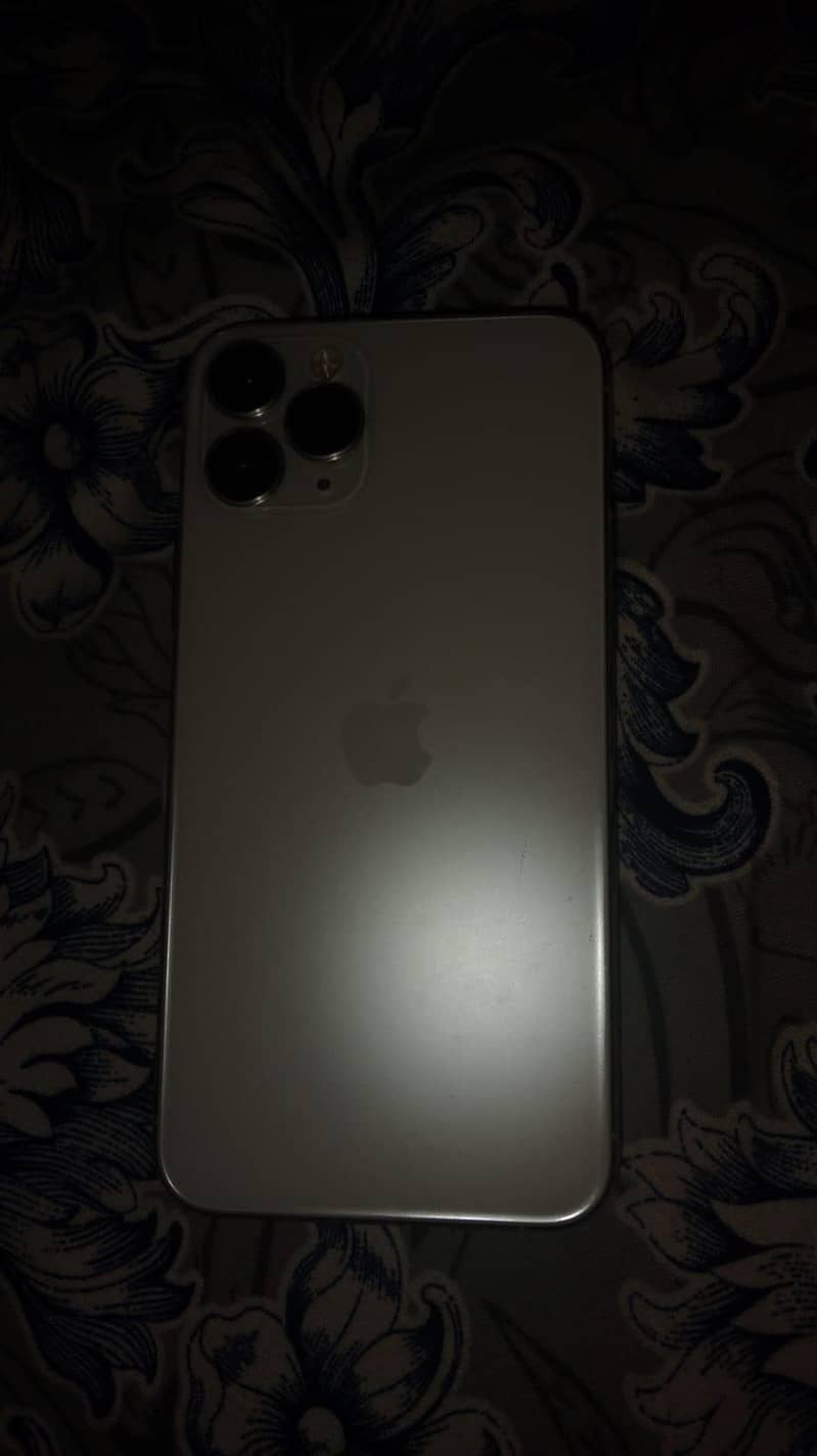 iphone 11 pro 2