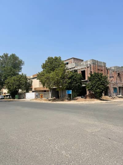 Plot 8 G5 Block Commercial 5 Marla Main Boulevard Investor Price Deal