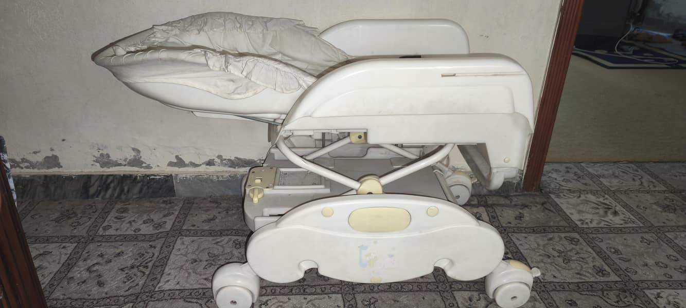 swing bed 2