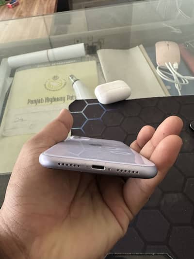 iPhone 11