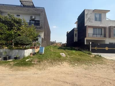 8 Marla 2nd to Corner Plots For Sale In Mumtaz City, Islamabad Chenab Block