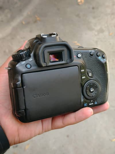 Canon EOS 60D Most Demanding DSLR  + 85mm f1.8