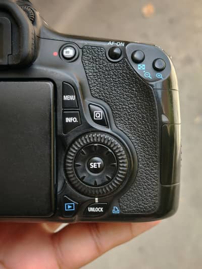 Canon 60D Most Demanding DSLR  + 85mm f1.8
