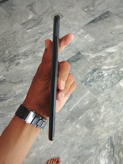 galaxy a50 no open no repair halki se shade ha penl ma dekh sakta ha