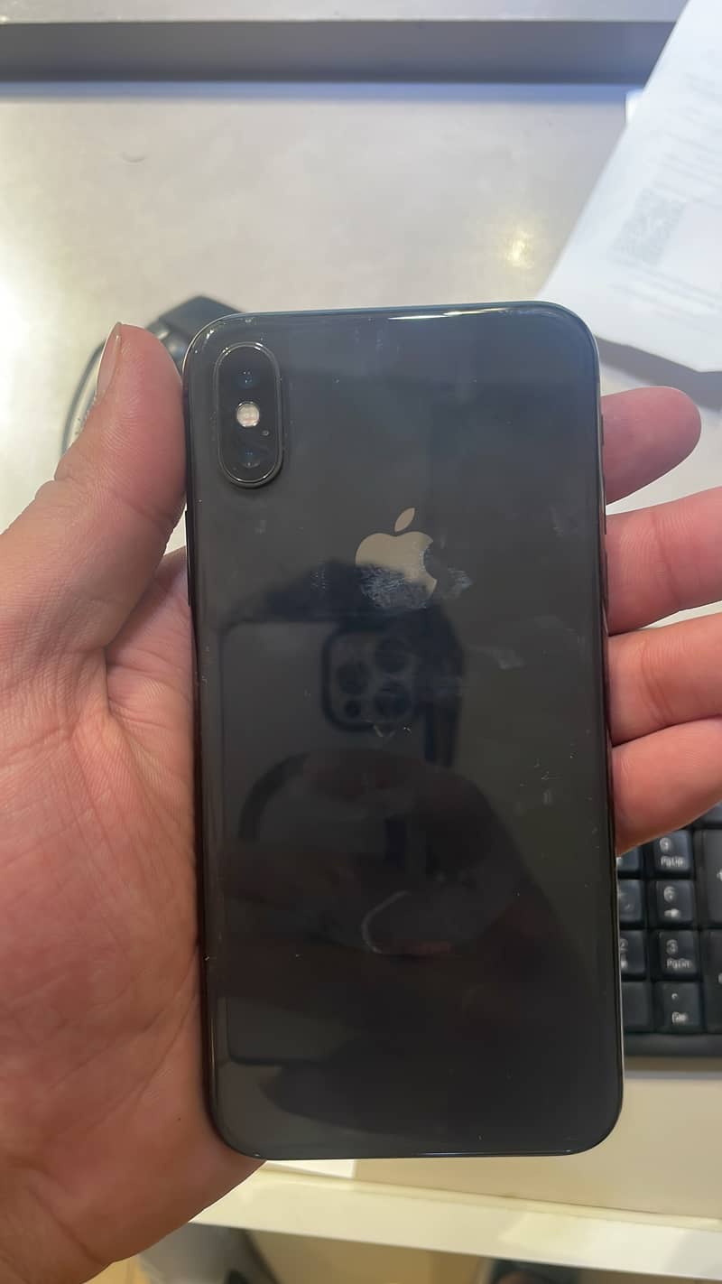 Apple iPhone X - Mobile Phones - 1114693944
