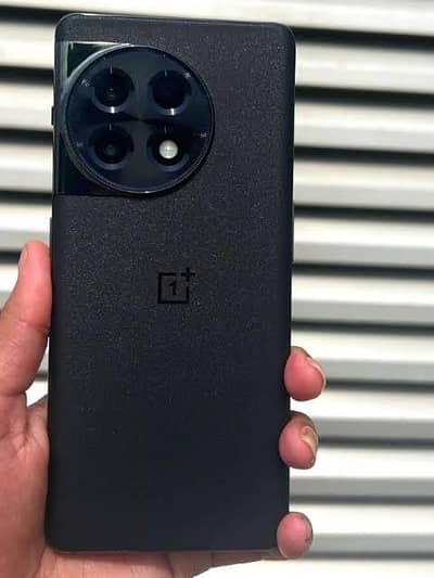 OnePlus 11