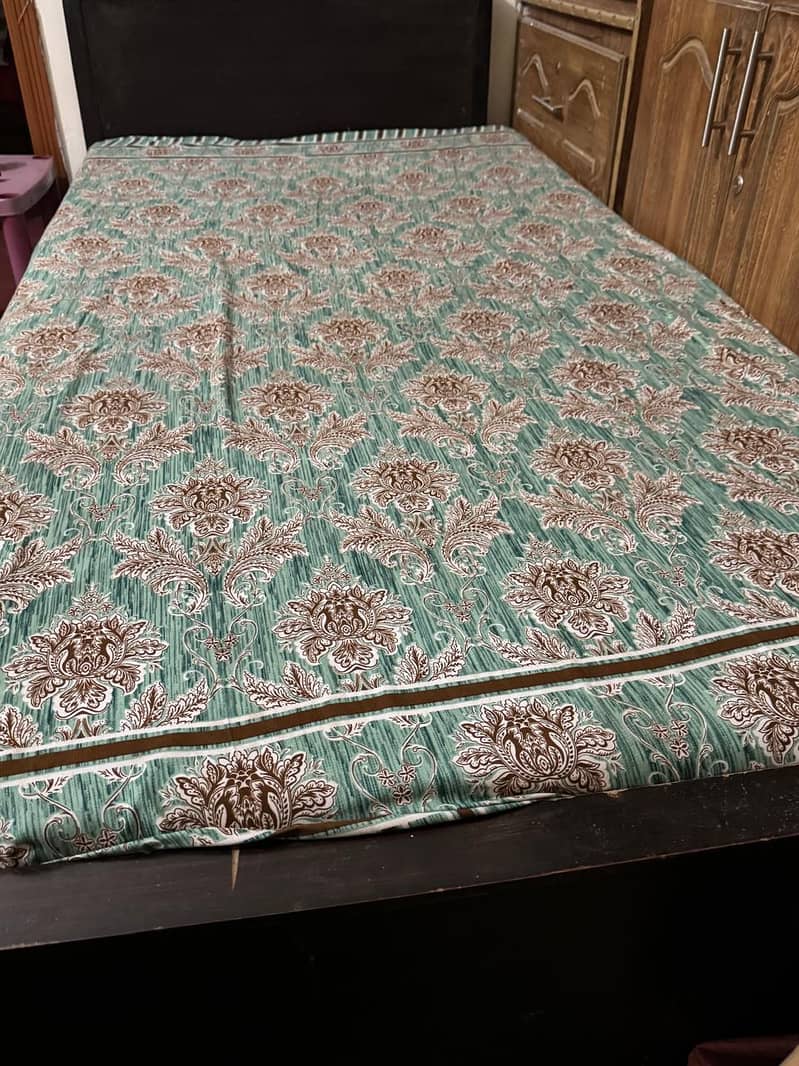 single bed's 0