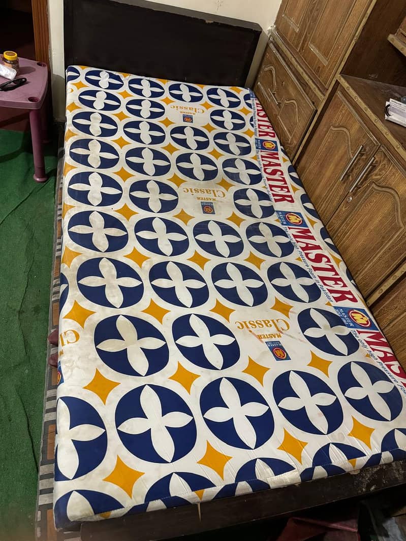 single bed's 1