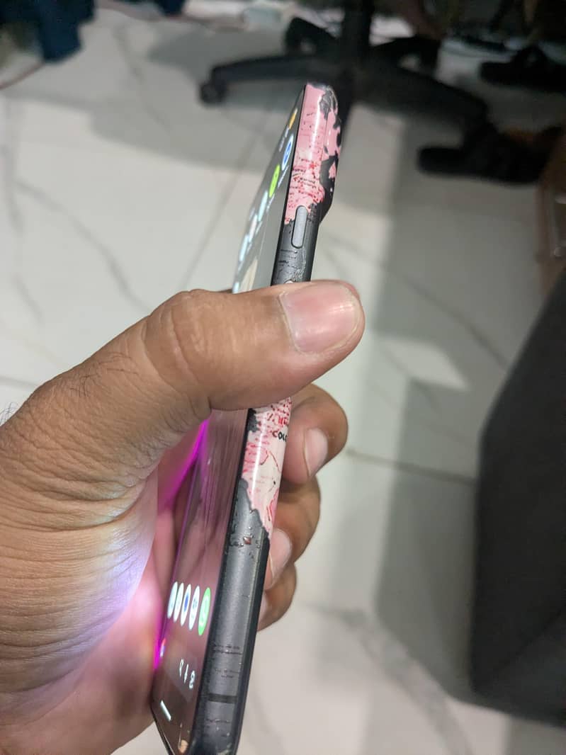 69000 0