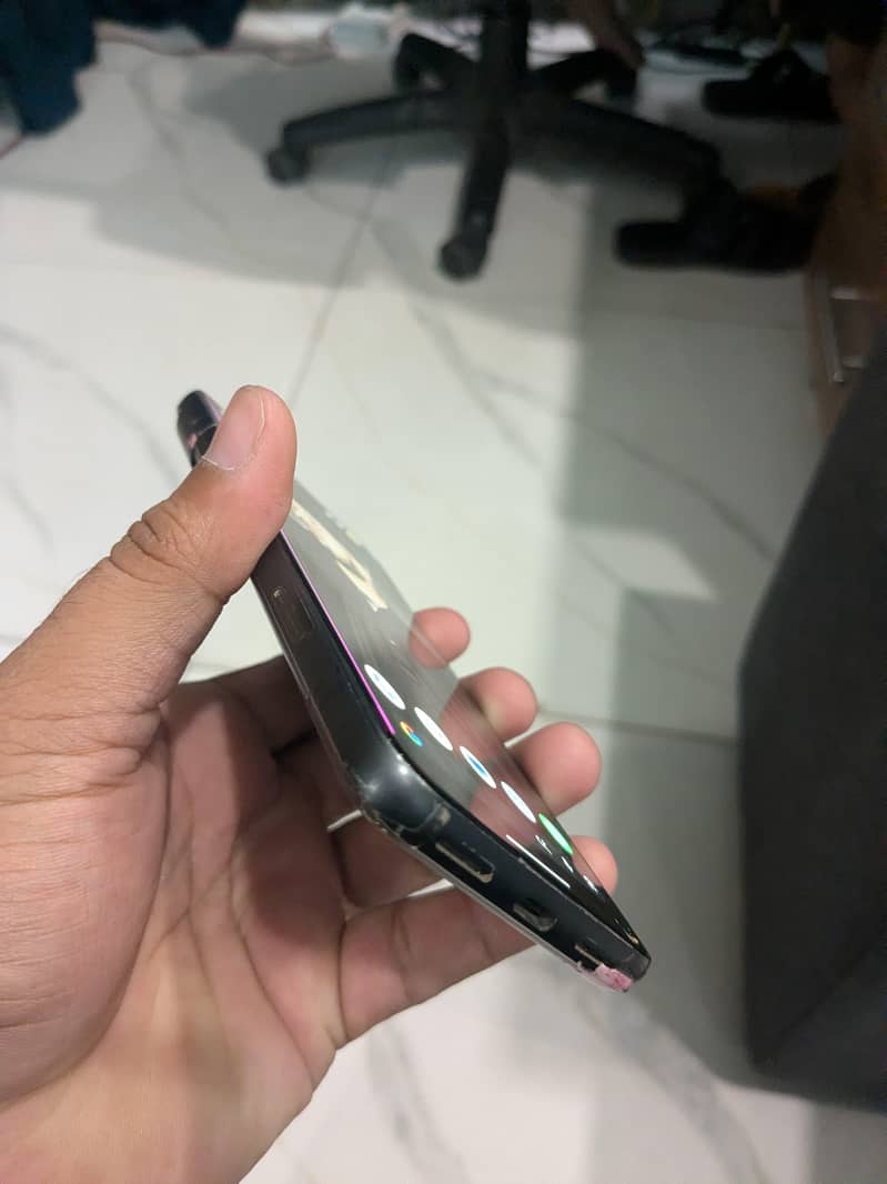 69000 4