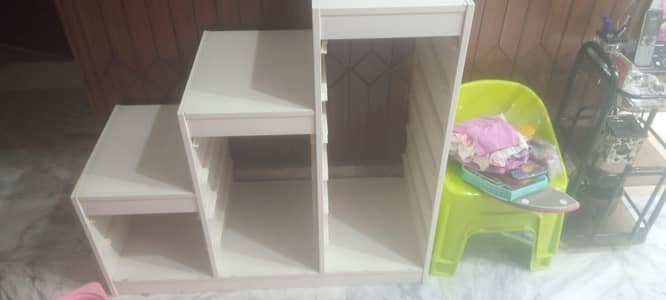 IKEA made original 6 portion smart drawer fr storage.