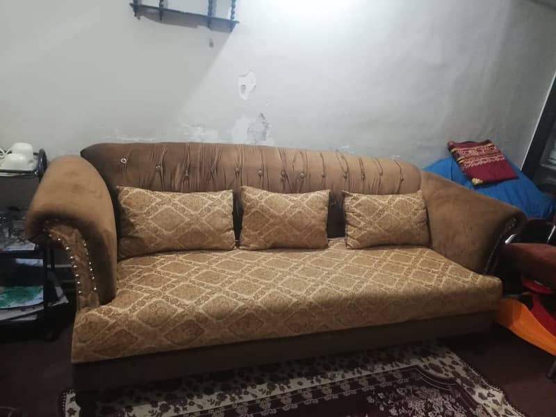 SOFA WITH TABLES 3