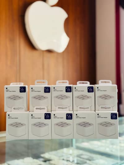 Original Apple Adopter 8 Months Warranty