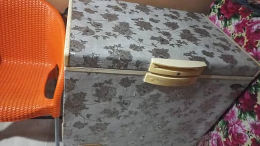 Waves freezer for sale just 2 mnth use