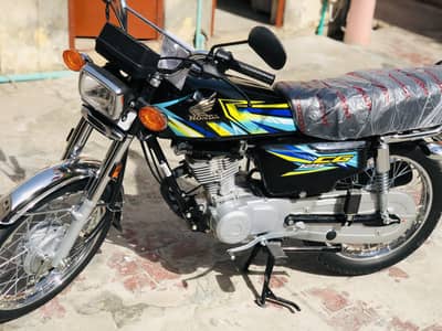 CG 125 2026 model black caler  10/10 condition