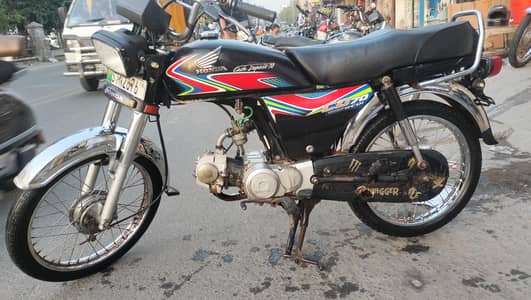 Honda 70 2018 / bike / Motorcycle