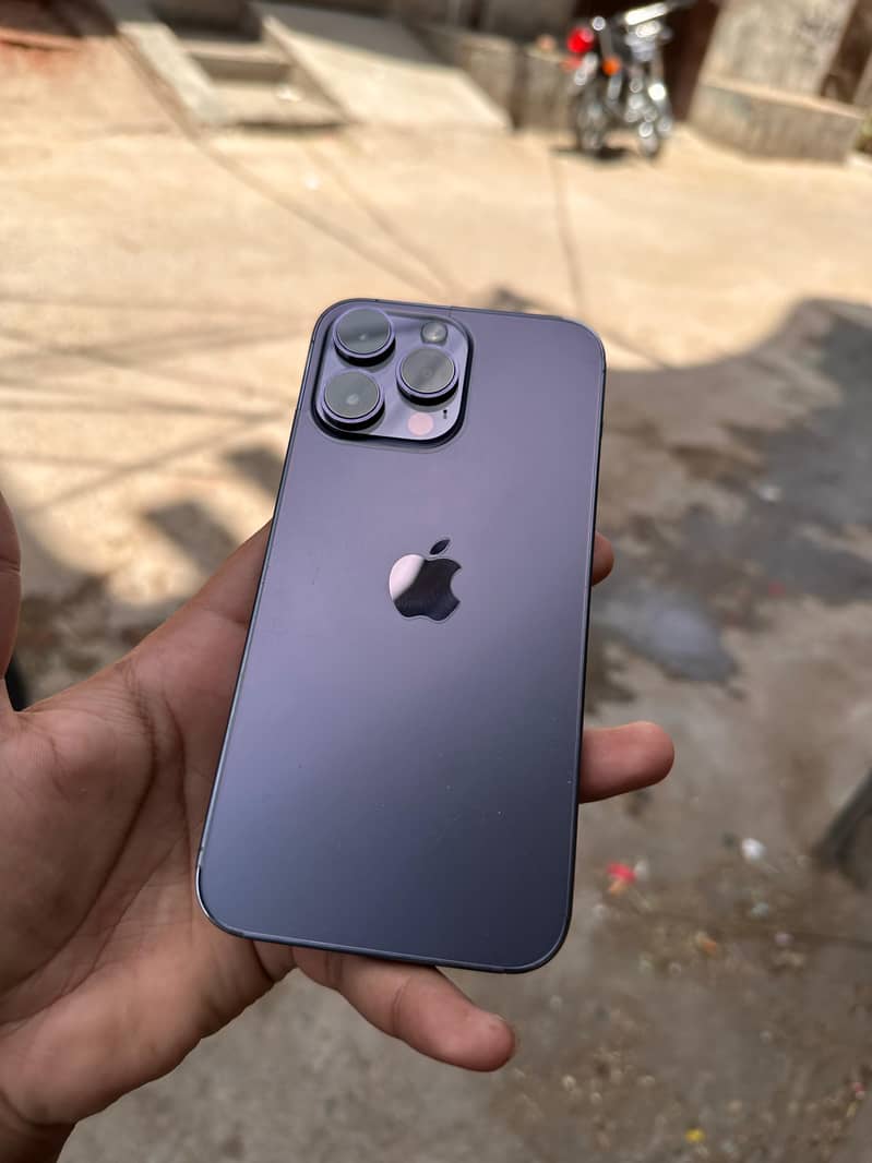 Iphone 14 pro max 1