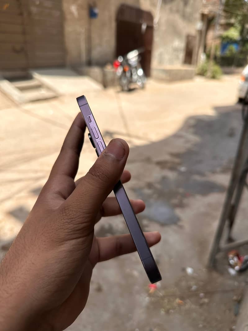 Iphone 14 pro max 3