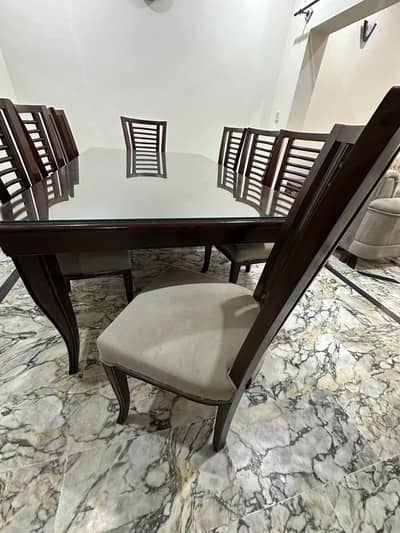 Dinning Table