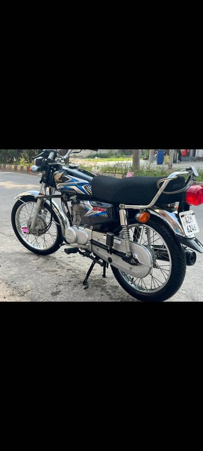 honda 125 bike fresh Condition like a new