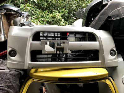 Daihatsu Move bumper available hai