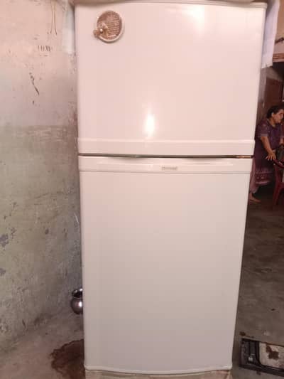 Refrigerator