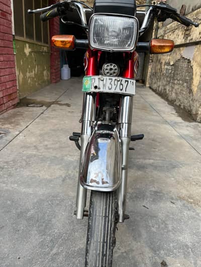 Honda CD 70 (Model 2016)
