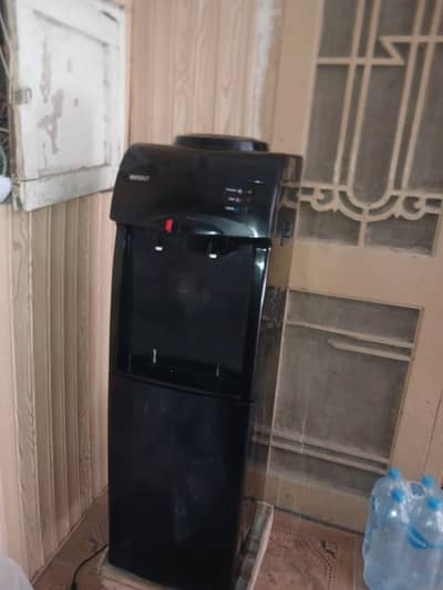 Water dispenser