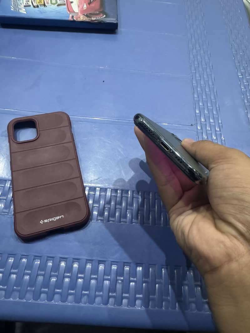 Iphone 11 pro 0