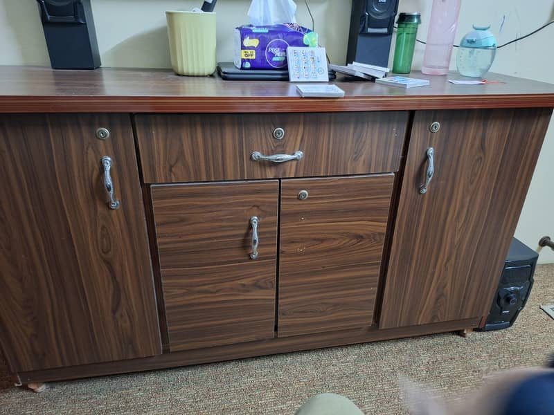 2 bed side table  1 side board 3
