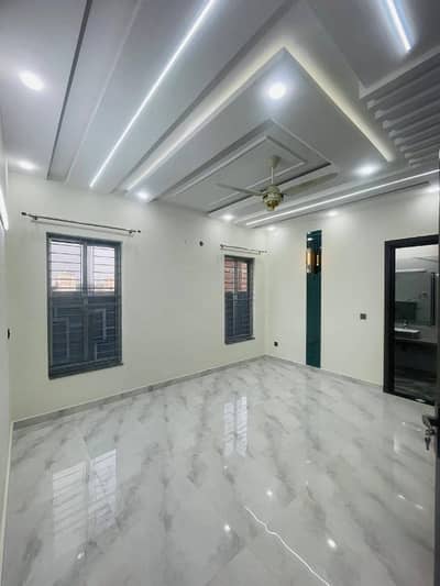 Upper Portion For Sale In Rs. 11800000
