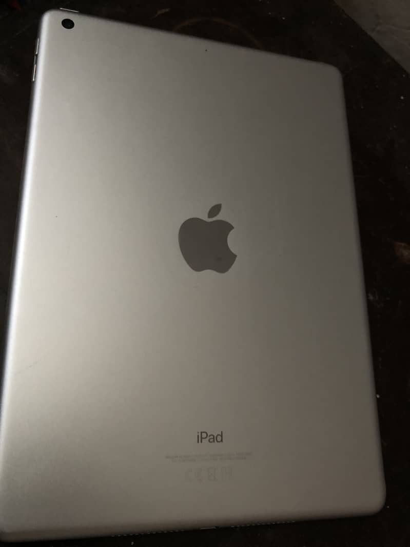 iPad 6th Generation 0