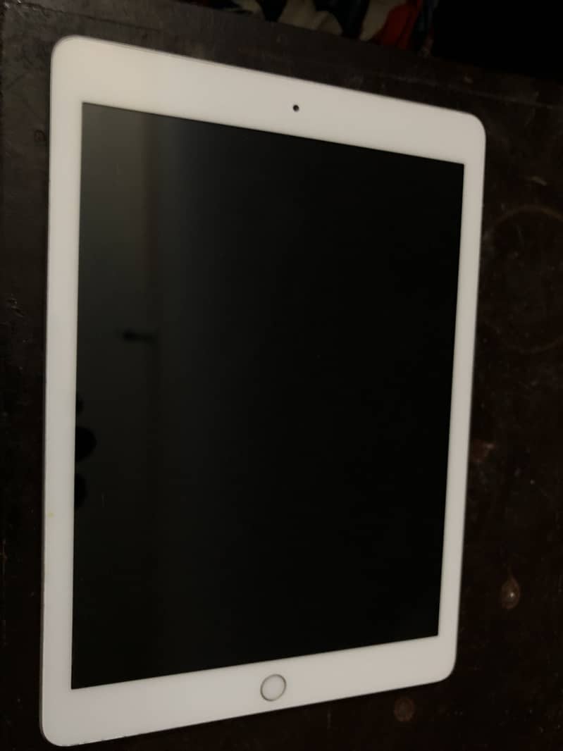iPad 6th Generation 2