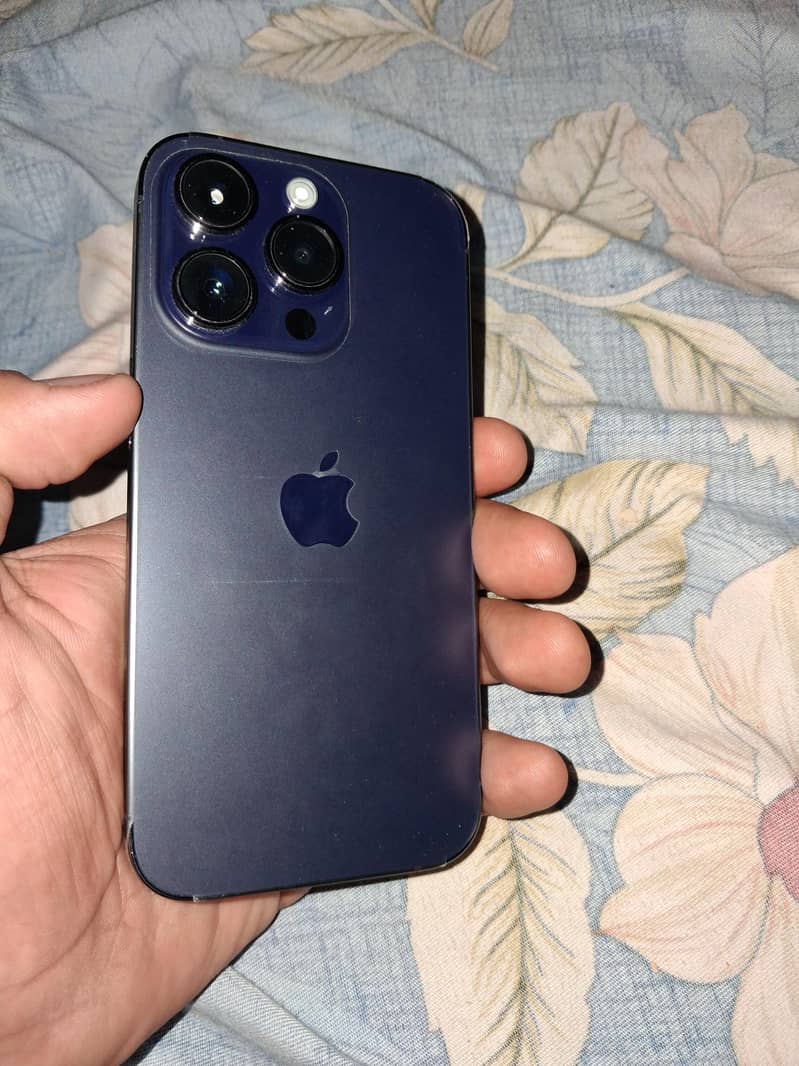 iphone 14 pro 4