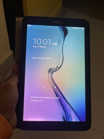 Samsung Tab E