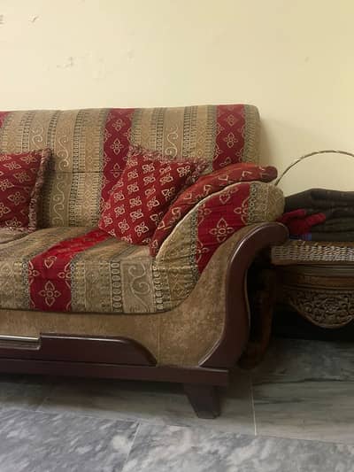 Modern Sofa Set Available