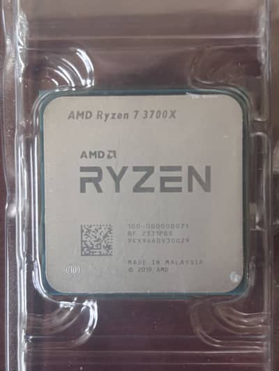 Amd ryzen 7 3700x 2019 used  (good condition) / Tray