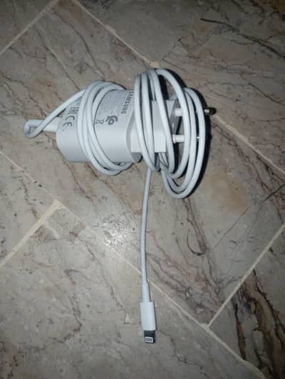 10/10 condition hai pehele check kren usky bad lekar jayen