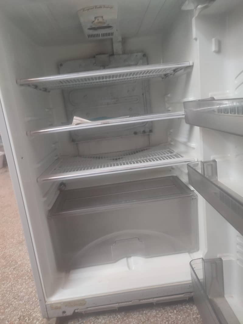 dawlance fridge 0