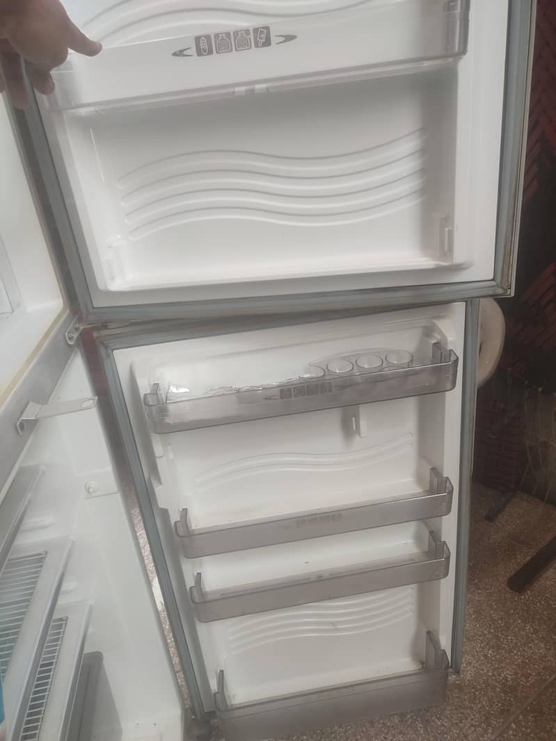 dawlance fridge 6
