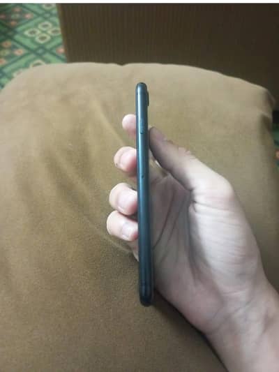 apple iphone SE 2020
