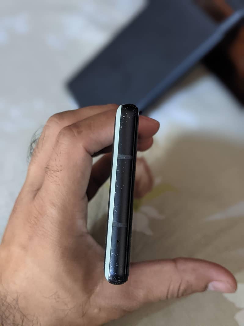 Google Pixel 6a 5